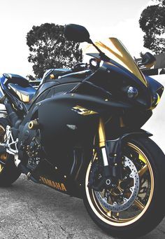 Black And Gold Yamaha Yzf R1 | Motorcycle, Sport Bikes, Sports Bikes  Motorcycles