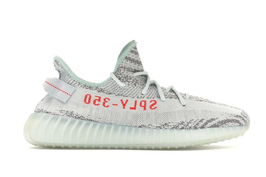 Yeezy 350 Blue Zebra: Đánh Giá Về Đôi Giày Sneaker Phong Cách