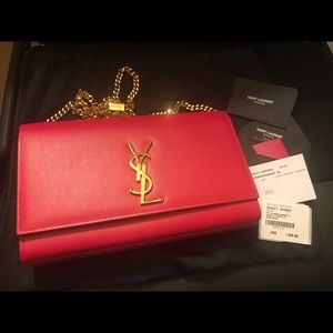 Ysl Bo Monogramme Sl: Thương Hiệu Thời Trang Đẳng Cấp