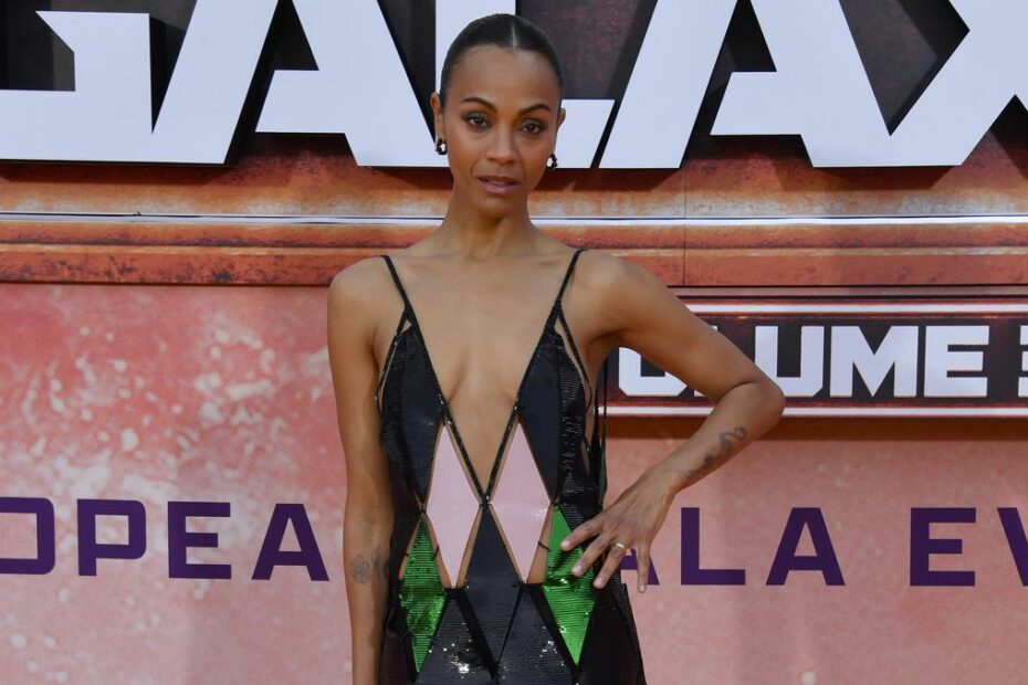 Zoe Saldana Tại Met Gala: Bước Chân Đẳng Cấp Trên Thảm Đỏ